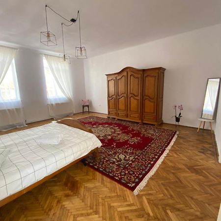 Don House Appartement Braşov Buitenkant foto